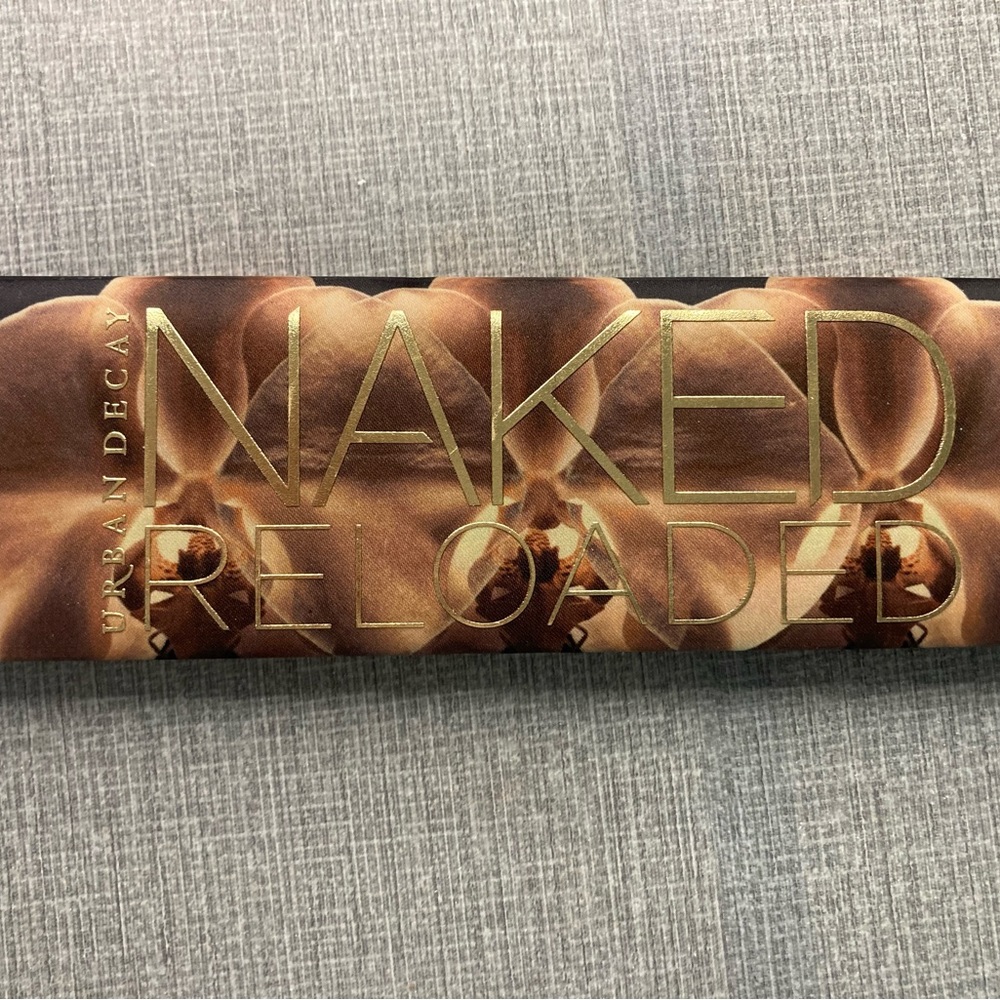 NAKED RELOADED EYESHADOW PALETTE